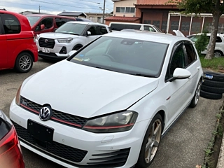 VOLKSWAGEN GOLF 2014