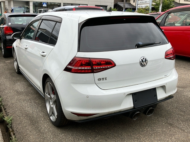 VOLKSWAGEN GOLF 2014