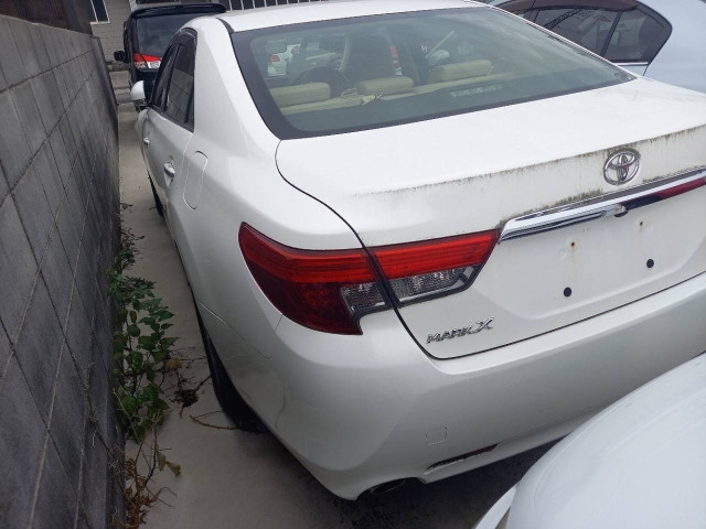 TOYOTA MARK X 2012