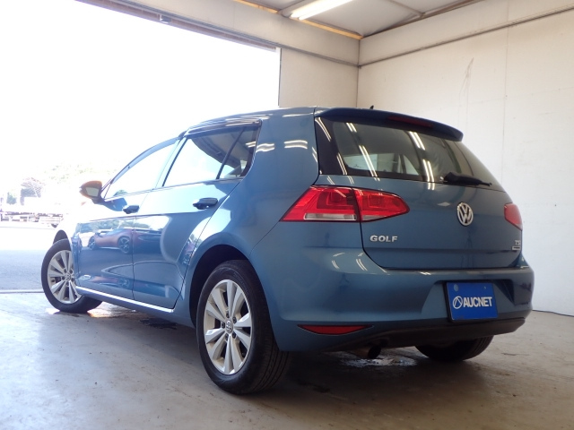 VOLKSWAGEN GOLF 2015