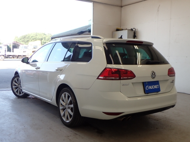 VOLKSWAGEN GOLF VARIANT 2016
