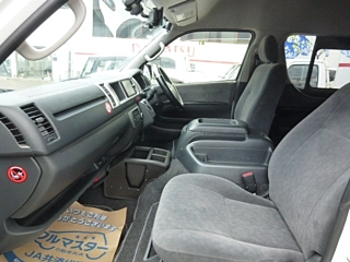 TOYOTA HIACE 2016