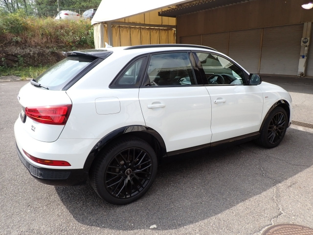 AUDI Q3 2018