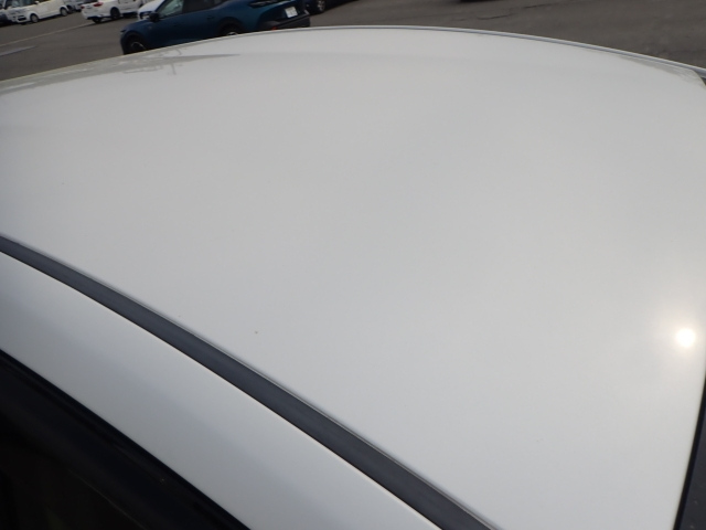 TOYOTA PRIUS ALPHA 2012