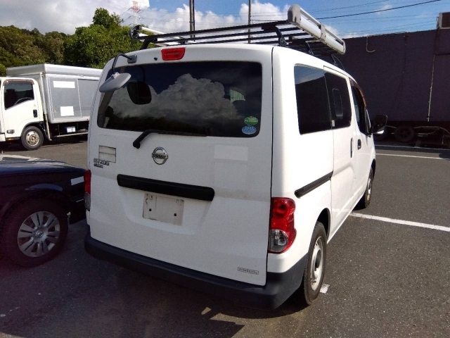 NISSAN NV200 2014