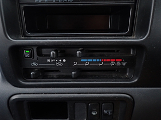 DAIHATSU HIJET VAN 2014