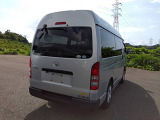 TOYOTA HIACE VAN 2014