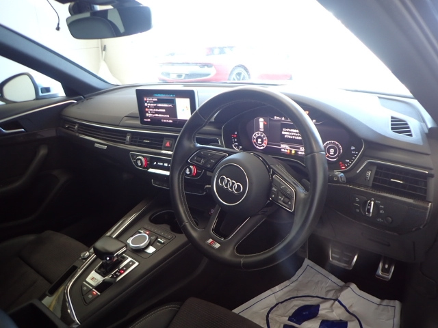 AUDI S4 2017