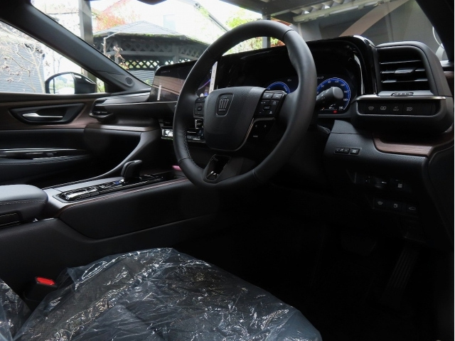 TOYOTA CROWN 2023