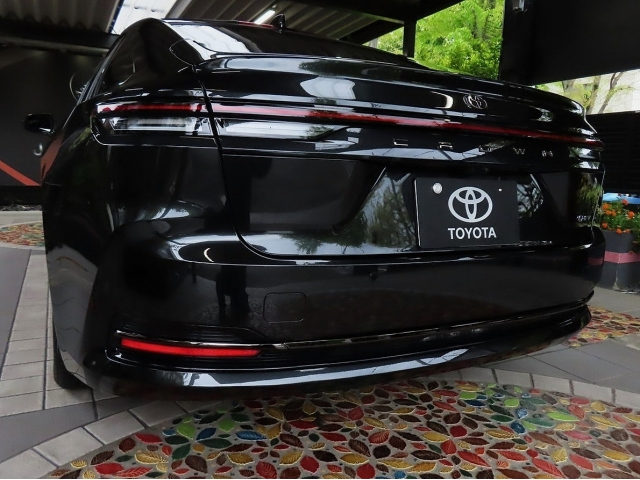 TOYOTA CROWN 2023