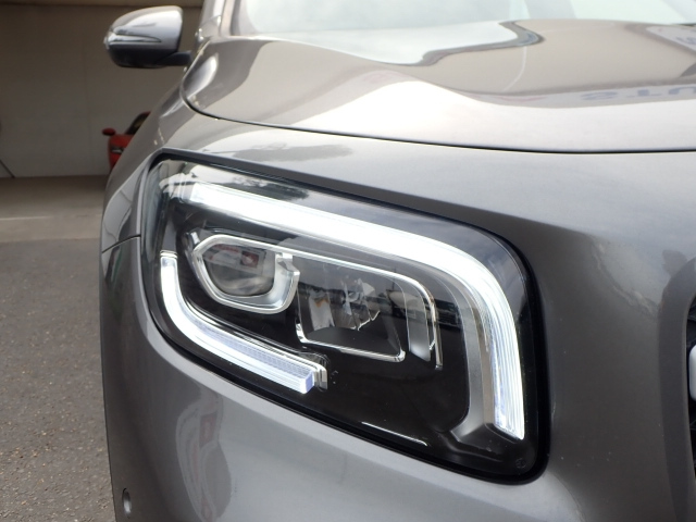 MERCEDES BENZ GLB 2022