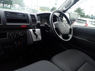 TOYOTA HIACE VAN 2014