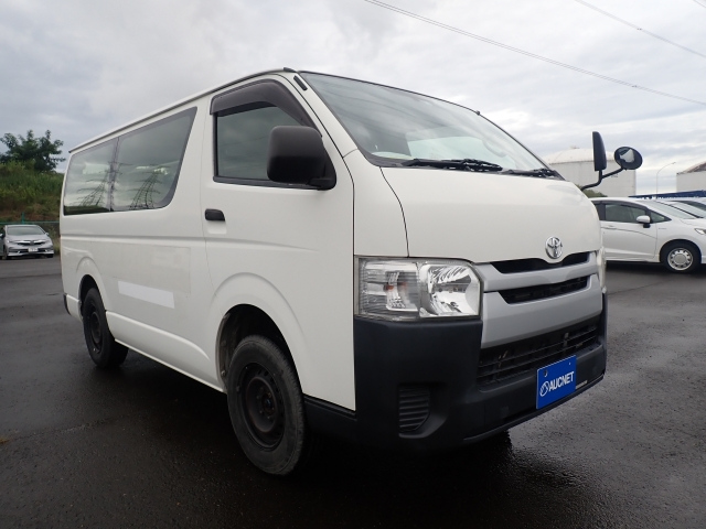 TOYOTA HIACE VAN 2014