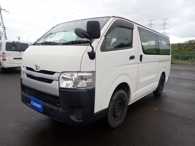 TOYOTA HIACE VAN 2014