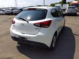 MAZDA DEMIO 2018