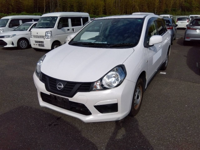 NISSAN AD 2021