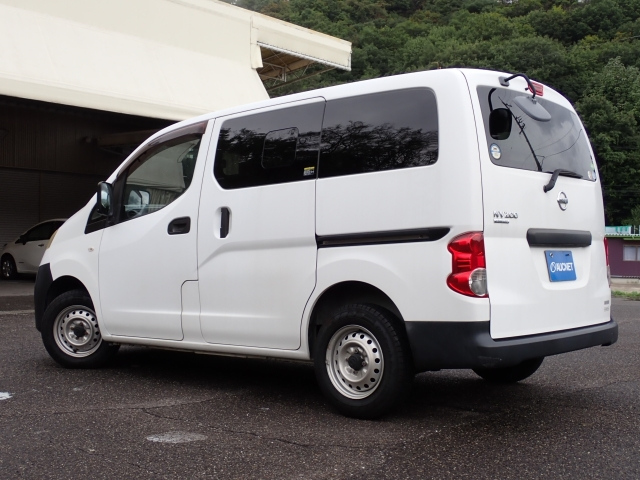 NISSAN NV200 2015