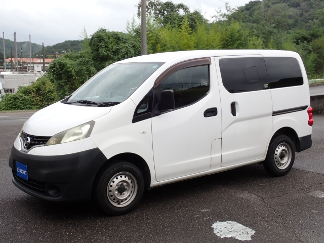NISSAN NV200 2015