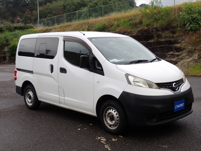 NISSAN NV200 2015