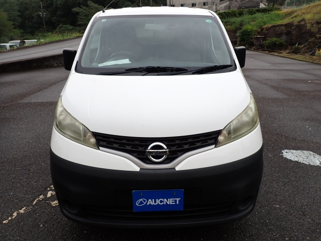 NISSAN NV200 2015