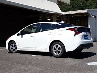 TOYOTA PRIUS 2020