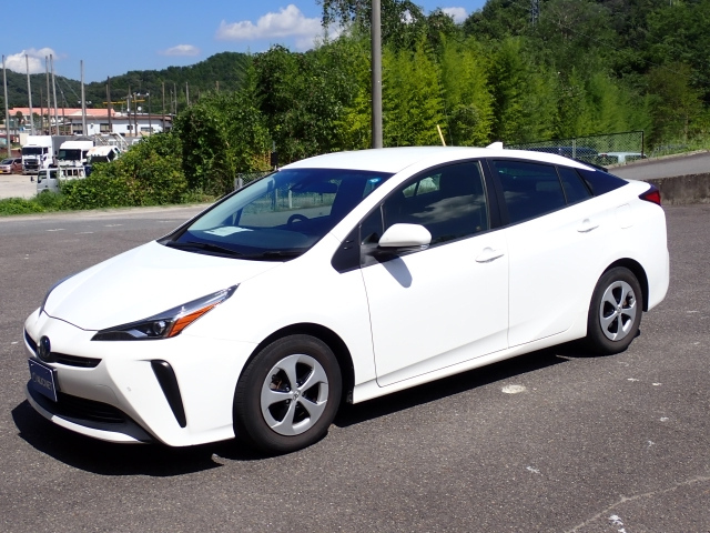 TOYOTA PRIUS 2020