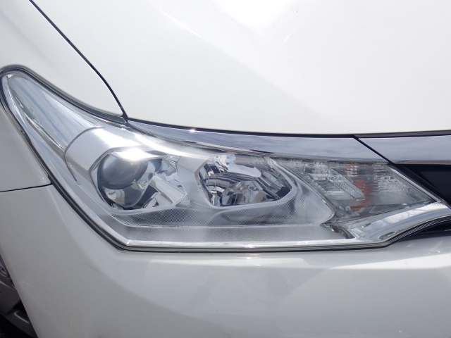 TOYOTA COROLLA FIELDER 2019