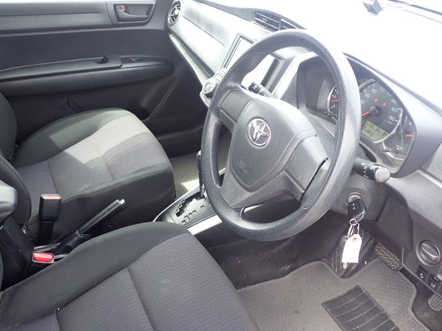 TOYOTA COROLLA FIELDER 2019