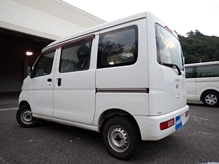 DAIHATSU HIJET VAN 2017