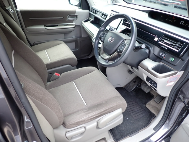 HONDA STEP WAGON 2021