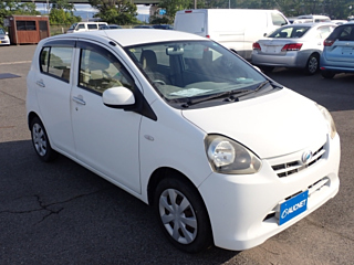 DAIHATSU MIRA E S 2012