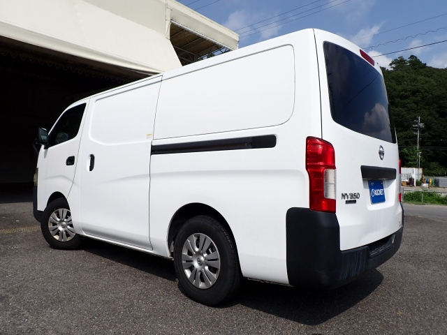 NISSAN CARAVAN VAN 2015