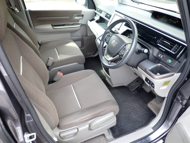 HONDA STEP WAGON 2021