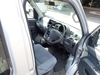 DAIHATSU HIJET VAN 2011