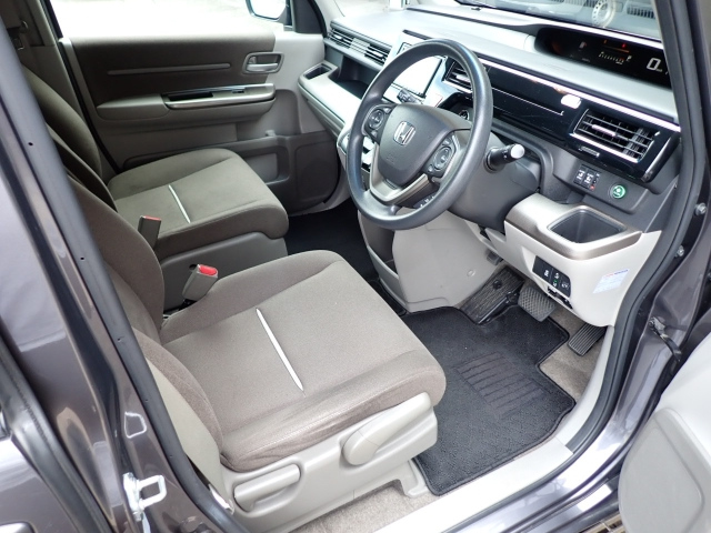 HONDA STEP WAGON 2021