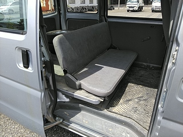 MITSUBISHI MINICAB VAN 2011