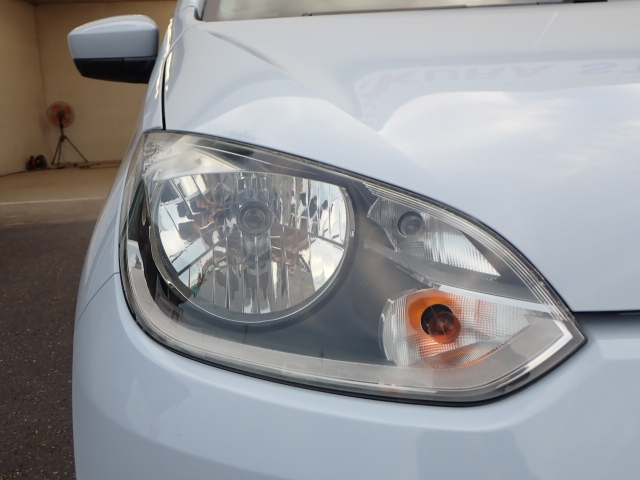 VOLKSWAGEN UP 2013