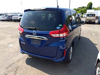 HONDA FREED 2018
