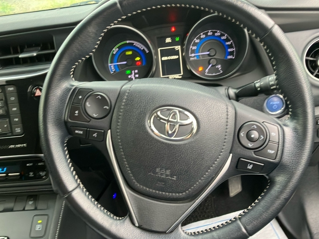 TOYOTA AURIS 2017