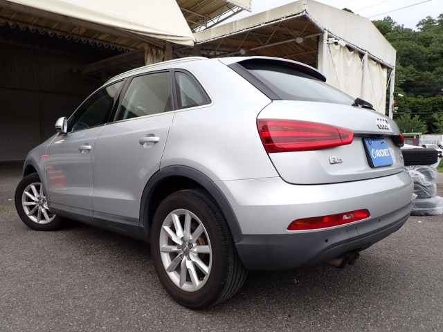 AUDI Q3 2012