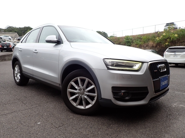 AUDI Q3 2012