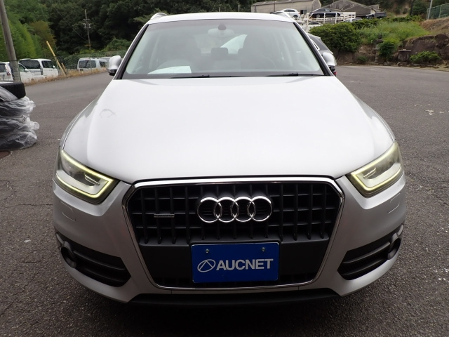 AUDI Q3 2012