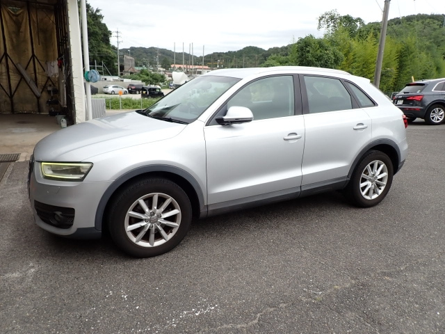AUDI Q3 2012