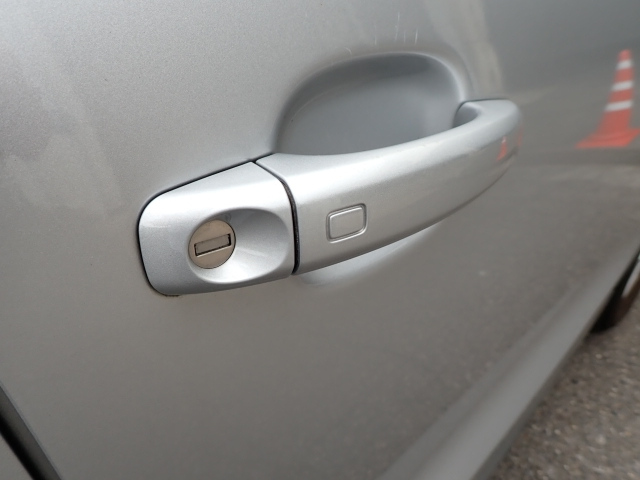 AUDI Q3 2012
