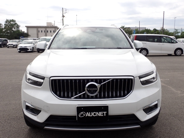 VOLVO XC40 2022