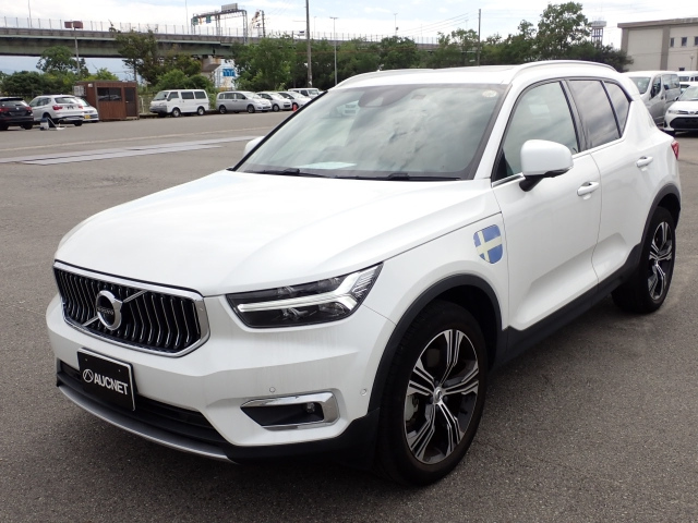 VOLVO XC40 2022