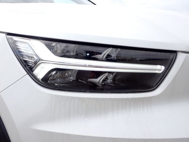 VOLVO XC40 2022