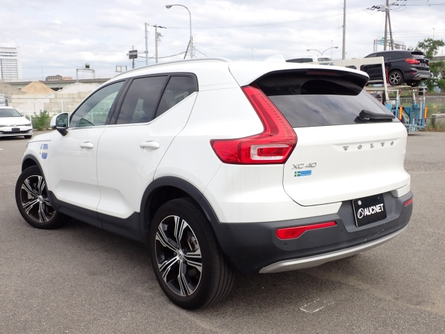 VOLVO XC40 2022