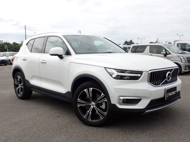 VOLVO XC40 2022