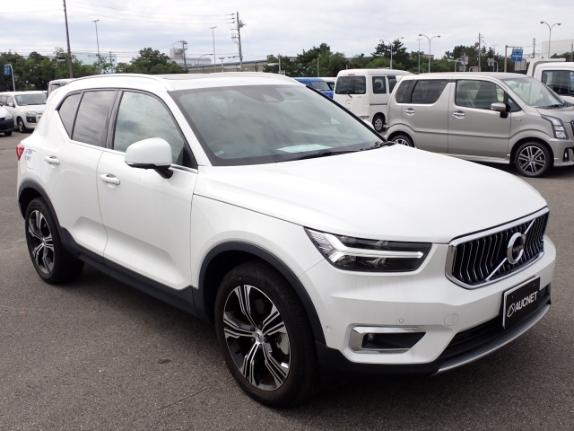 VOLVO XC40 2022